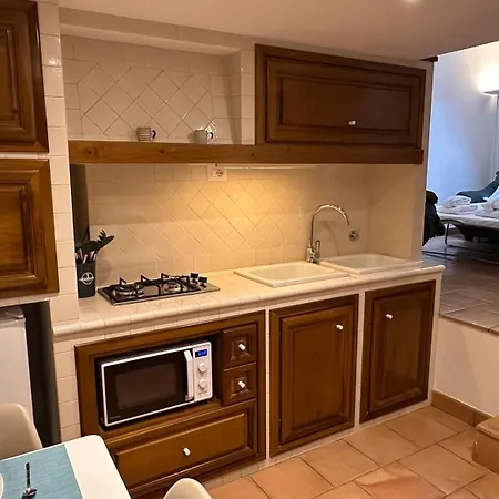 The Hidden Five Appartement *