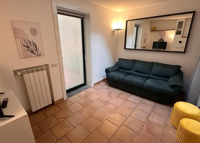 Apartment The Hidden Five