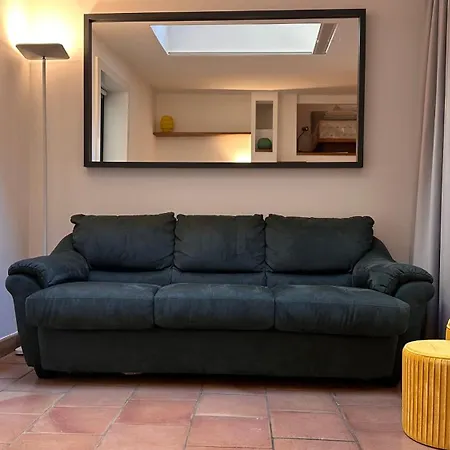 The Hidden Five רומא